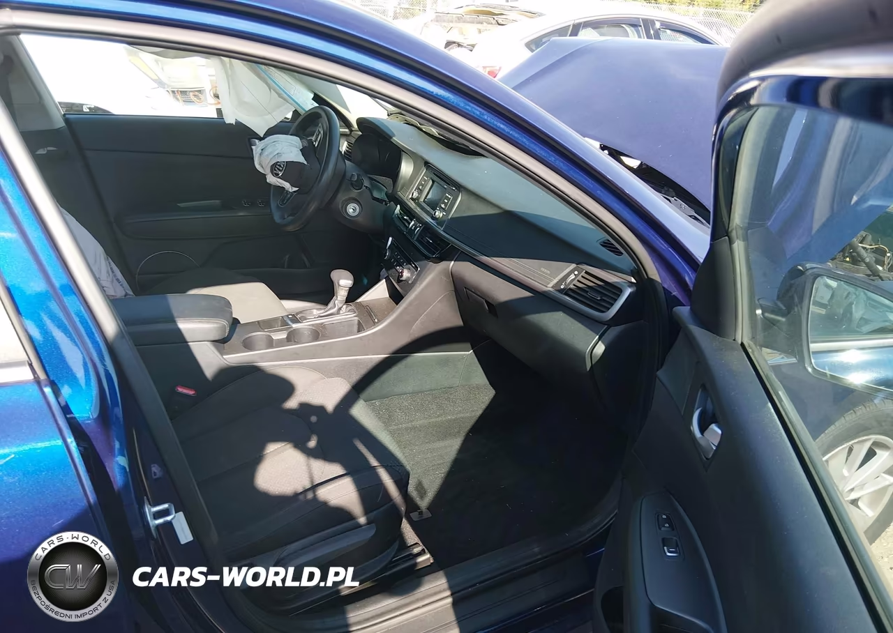 2017 Kia Optima Lx VIN:5XXGT4L34HG123264 - 5