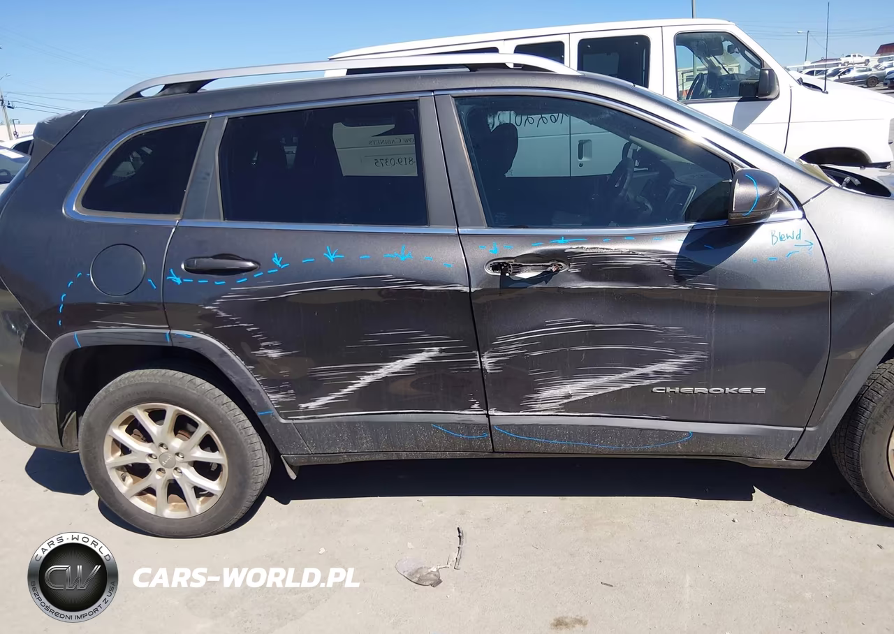 2017 Jeep Cherokee Latitude Fwd VIN:1C4PJLCB9HW560201 - 6