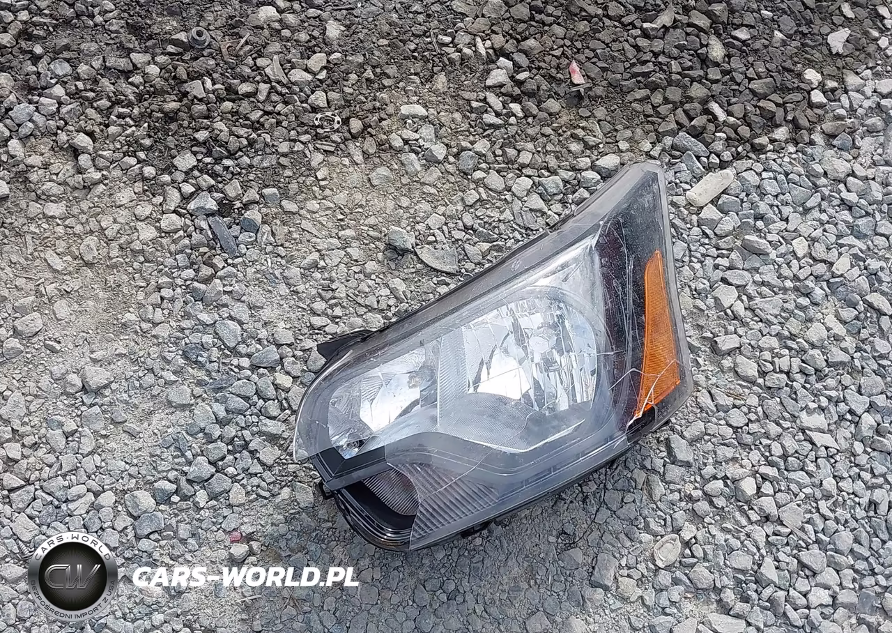 2018 Ford Transit-250 VIN:1FTYR1CM1JKA53504 - 12