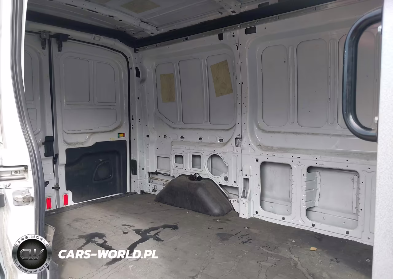 2018 Ford Transit-250 VIN:1FTYR1CM1JKA53504 - 19