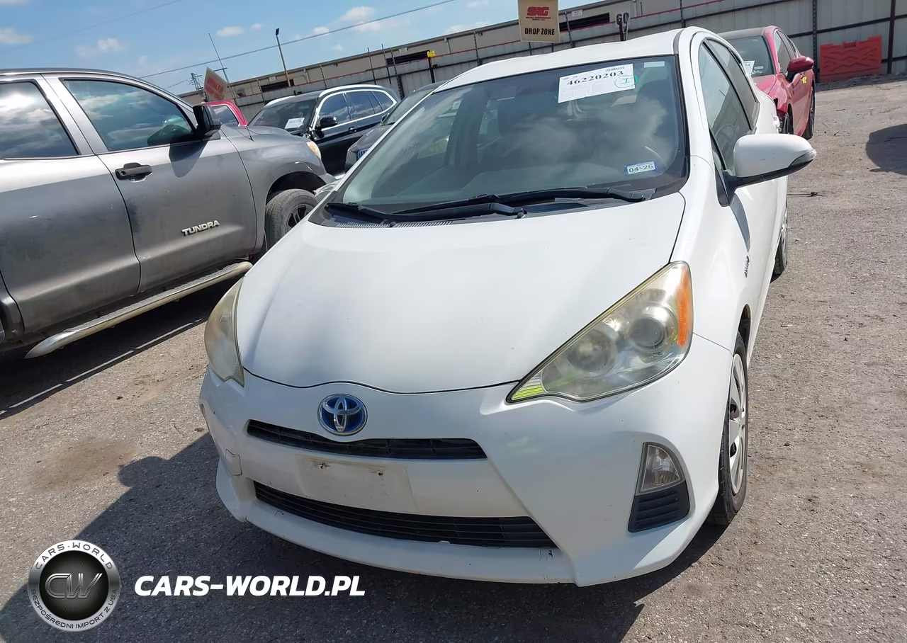 2013 Toyota Prius C Two VIN:JTDKDTB3XD1043637 - 12