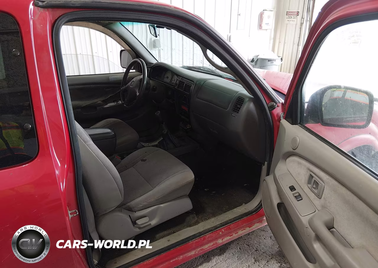 2001 Toyota Tacoma VIN:5TEWM72NX1Z757103 - 5