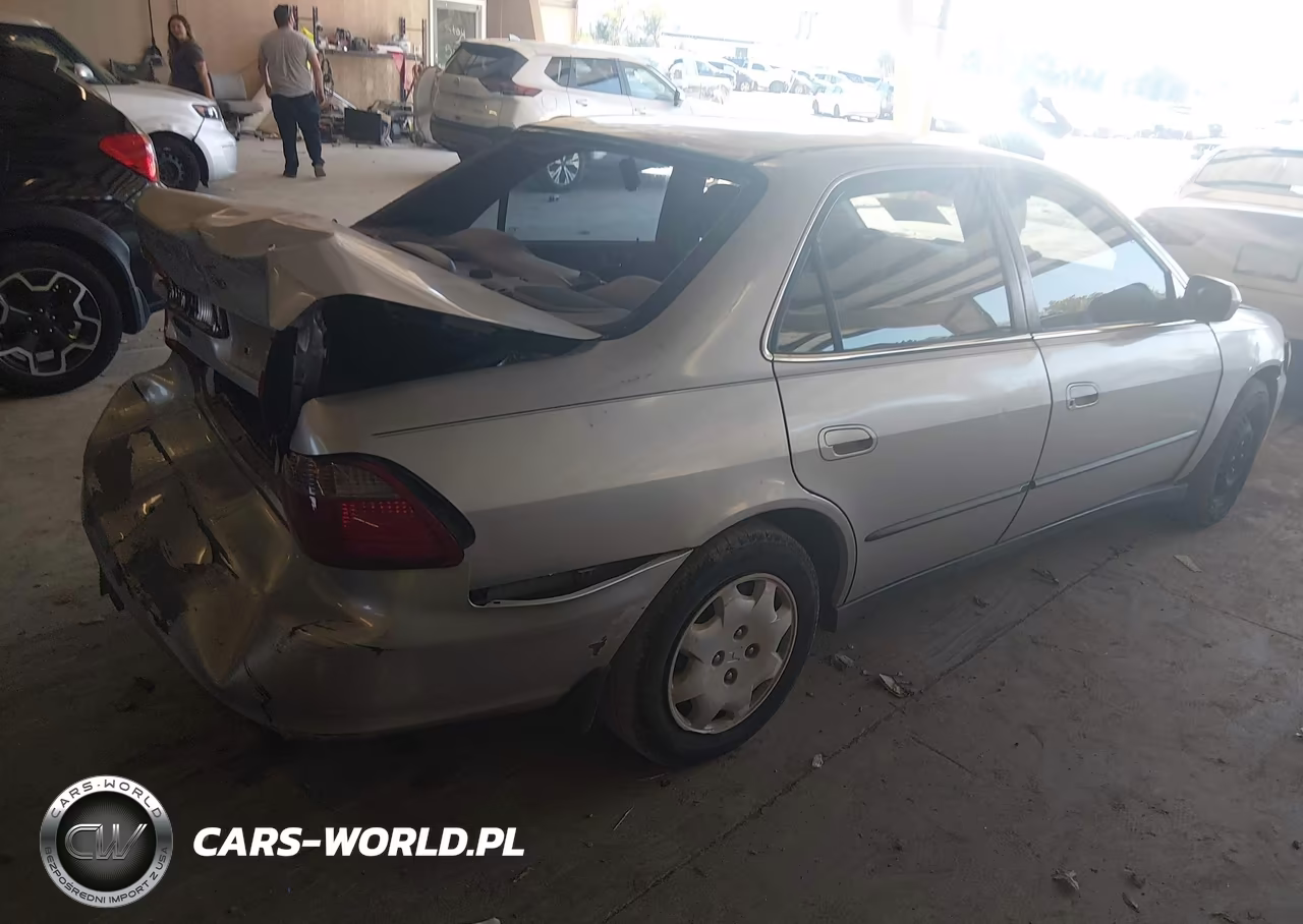 2000 Honda Accord 2.3 Lx VIN:1HGCG5640YA005240 - 4