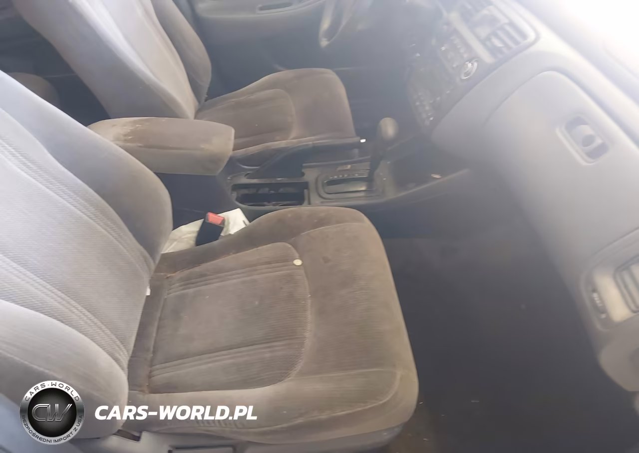 2000 Honda Accord 2.3 Lx VIN:1HGCG5640YA005240 - 5