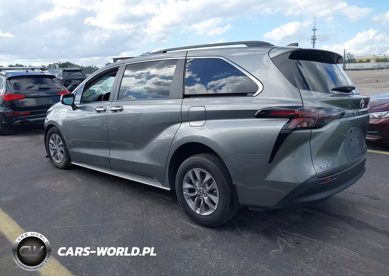 2026 Toyota Sienna Xle VIN:5TDYRKECXTS296220 - 3