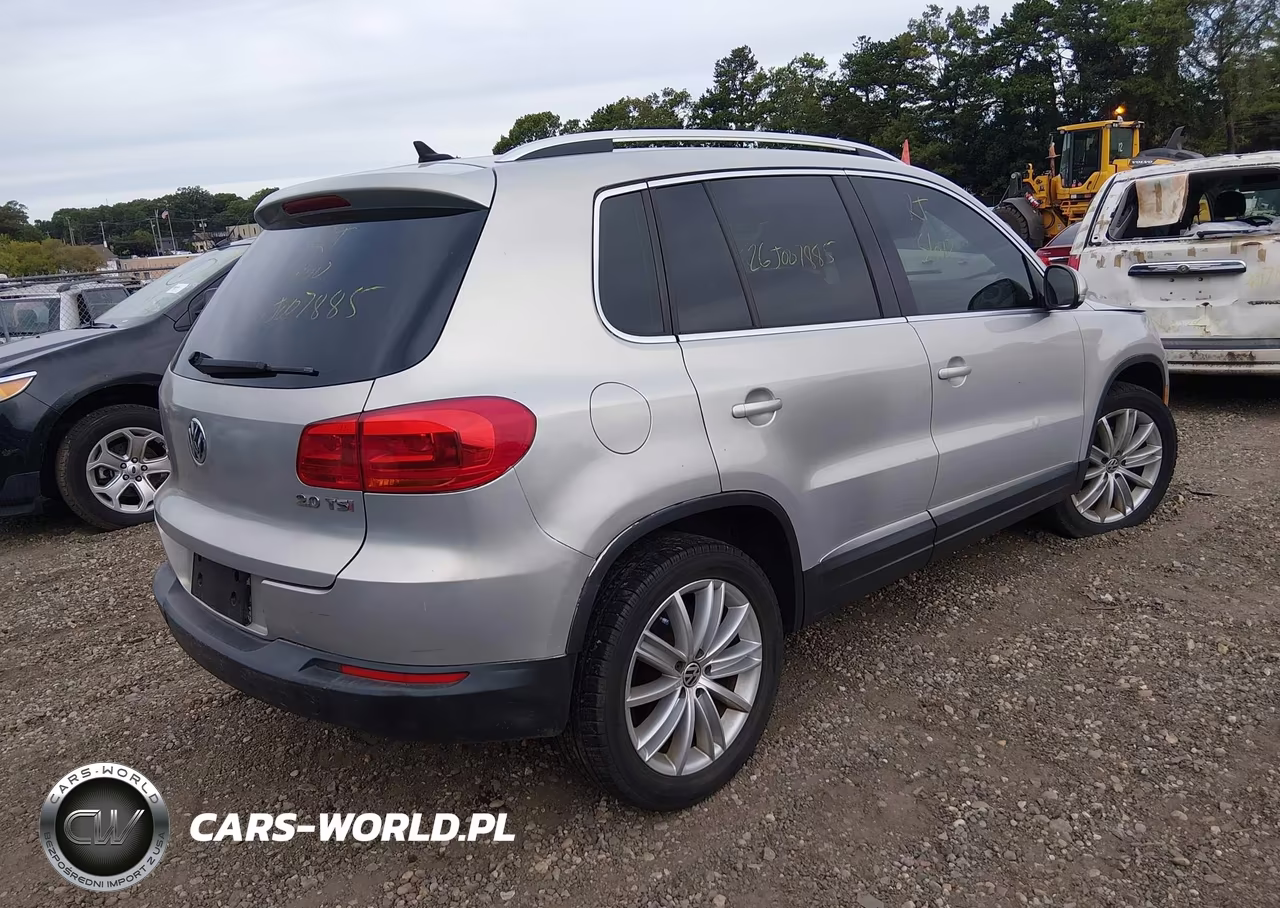2013 Volkswagen Tiguan Se VIN:WVGAV7AX6DW501564 - 4