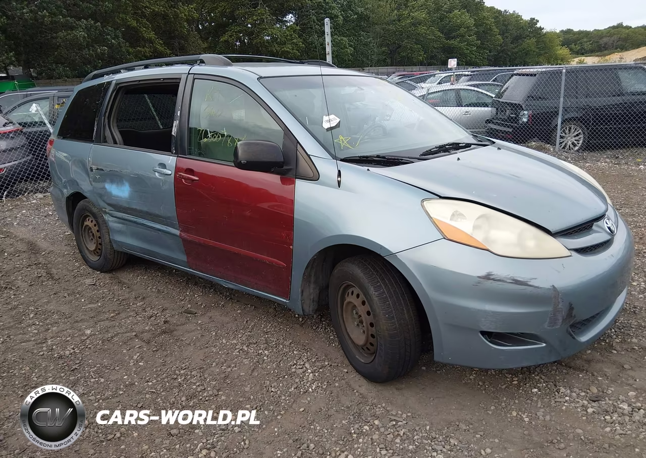 2007 Toyota Sienna Le – zdjęcie 1 z 11