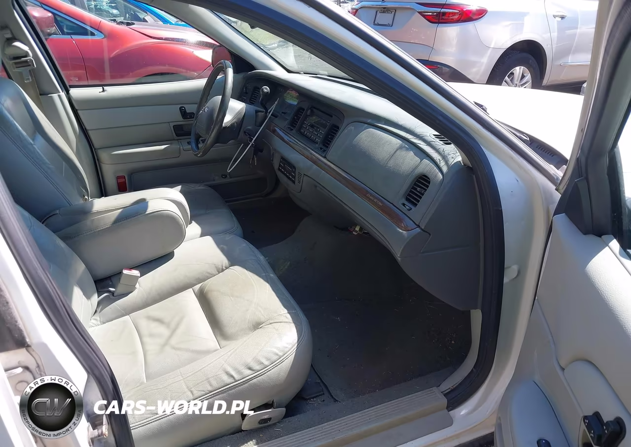 2003 Ford Crown Victoria Lx VIN:2FAFP74WX3X191712 - 5