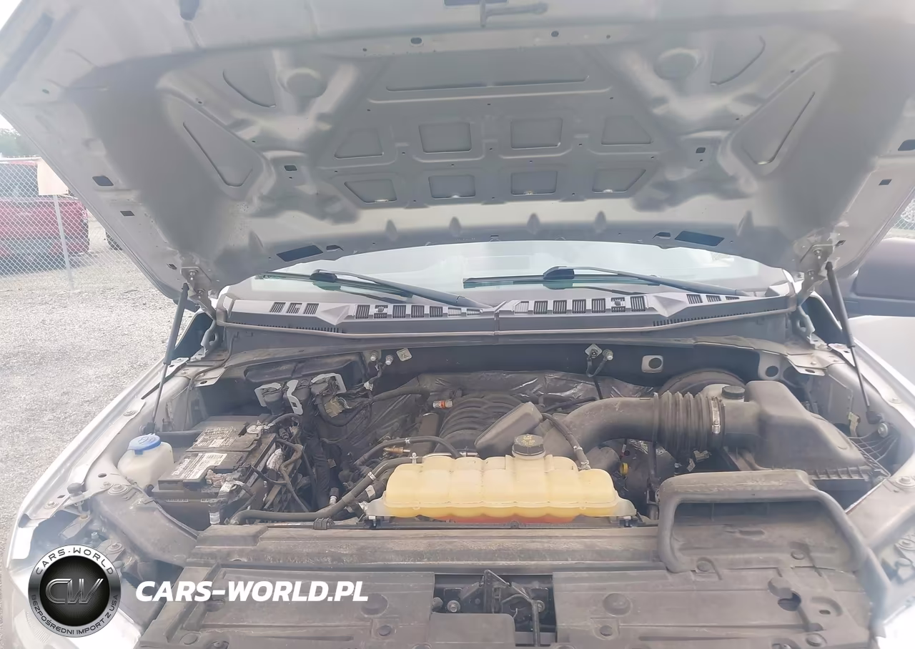 2018 Ford F-150 Xl VIN:1FTMF1C55JKF68733 - 10