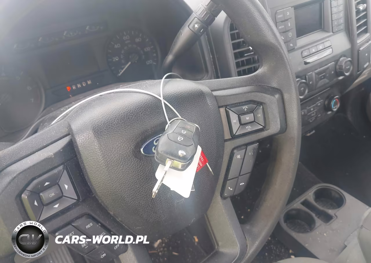 2018 Ford F-150 Xl VIN:1FTMF1C55JKF68733 - 11