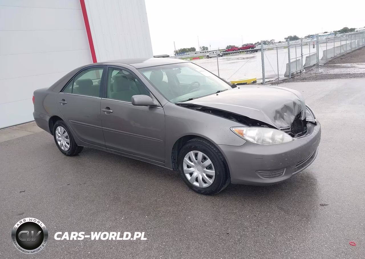 2005 Toyota Camry Le