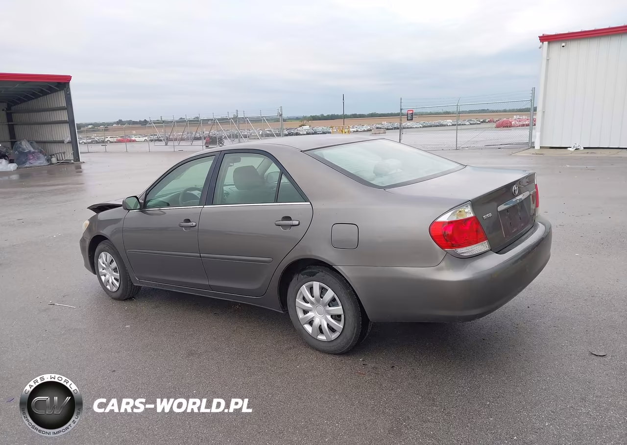 2005 Toyota Camry Le VIN:4T1BE32K05U511049 - 14