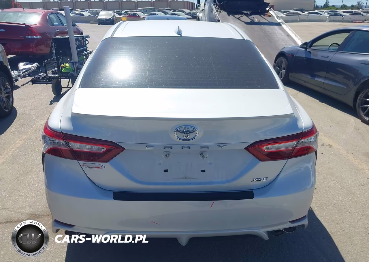 2020 Toyota Camry Xse VIN:4T1K61AK1LU972485 - 17