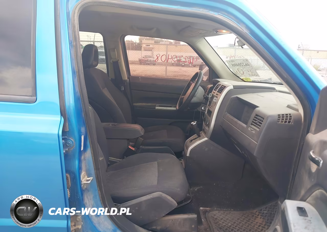 2008 Jeep Patriot Sport VIN:1J8FF28W18D660767 - 5
