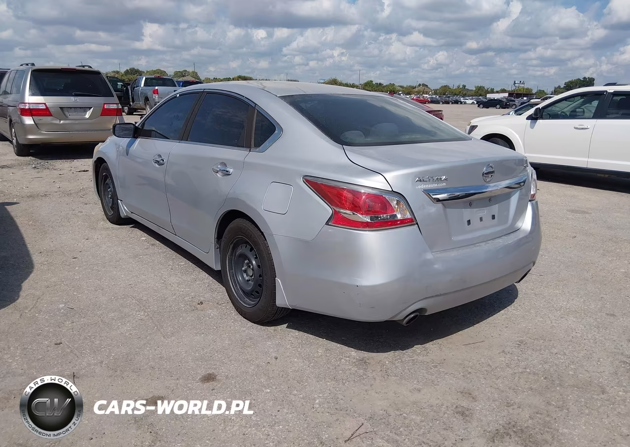 2015 Nissan Altima 2.5 S VIN:1N4AL3AP3FC950276 - 3