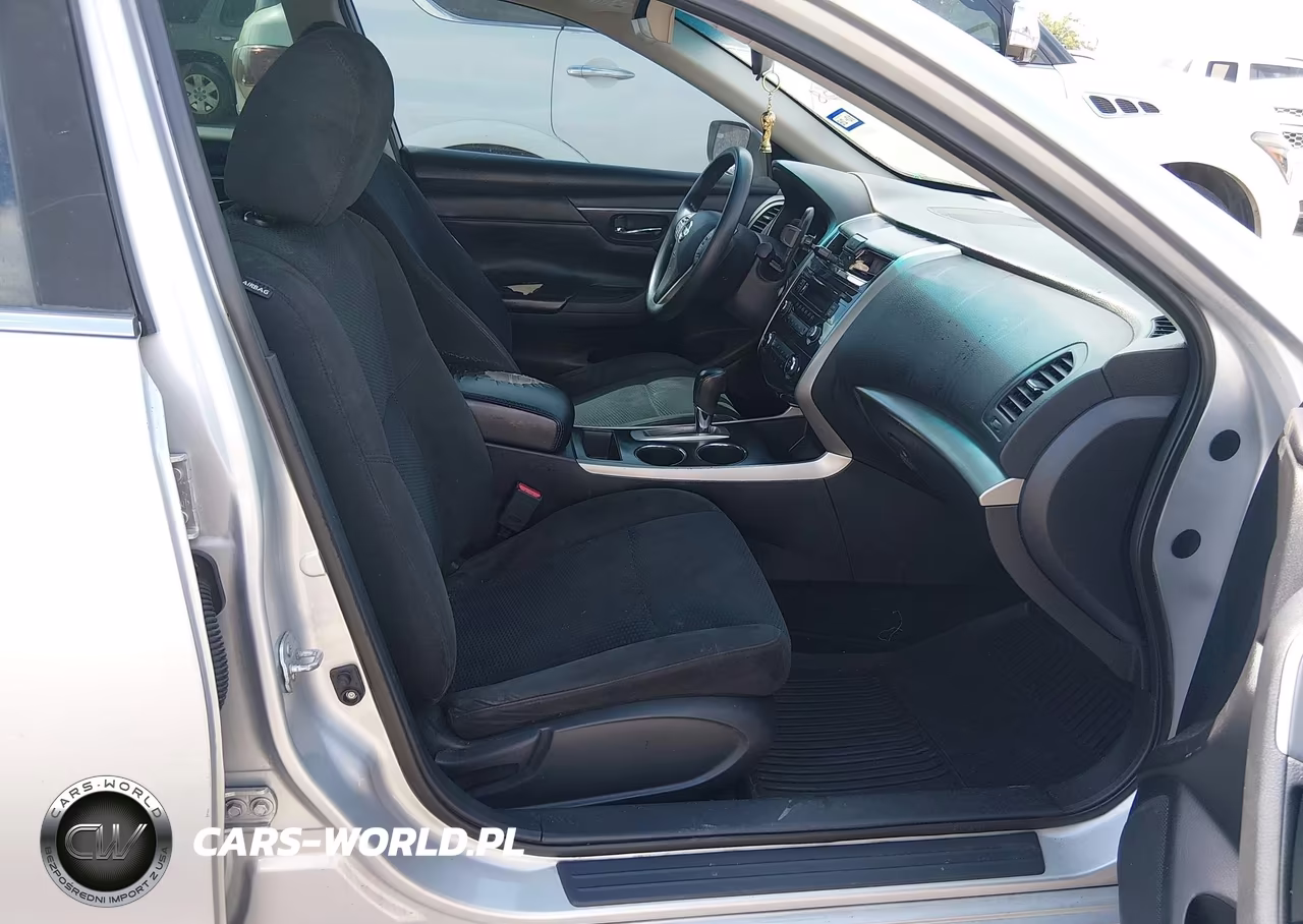 2015 Nissan Altima 2.5 S VIN:1N4AL3AP3FC950276 - 5