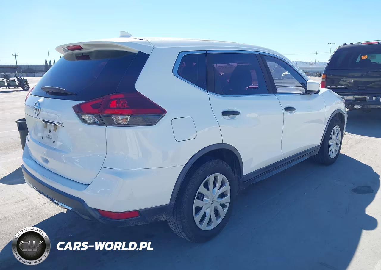2019 Nissan Rogue S VIN:KNMAT2MT2KP540178 - 4