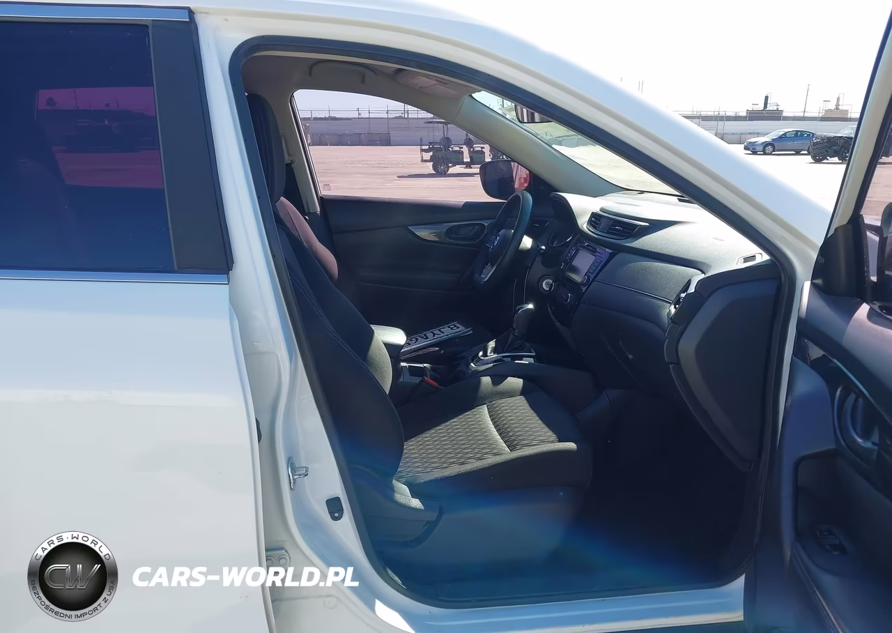 2019 Nissan Rogue S VIN:KNMAT2MT2KP540178 - 5