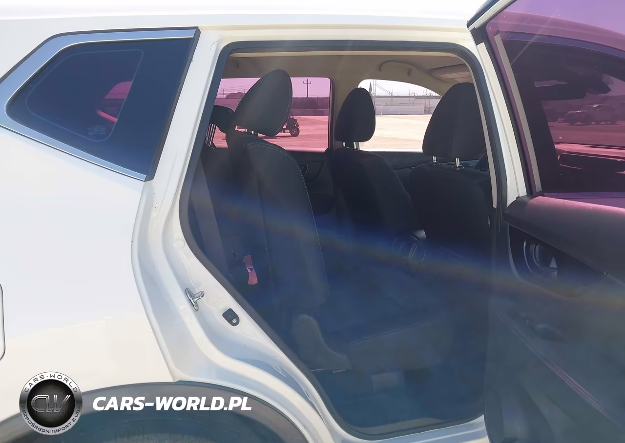 2019 Nissan Rogue S VIN:KNMAT2MT2KP540178 - 8