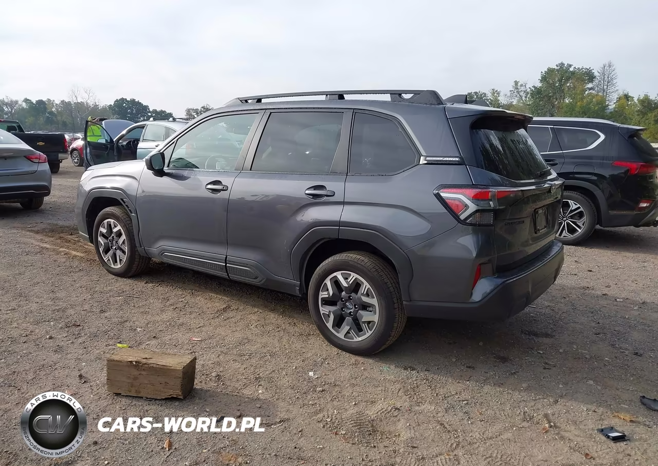 2025 Subaru Forester Premium VIN:JF2SLDDC8SH557708 - 3