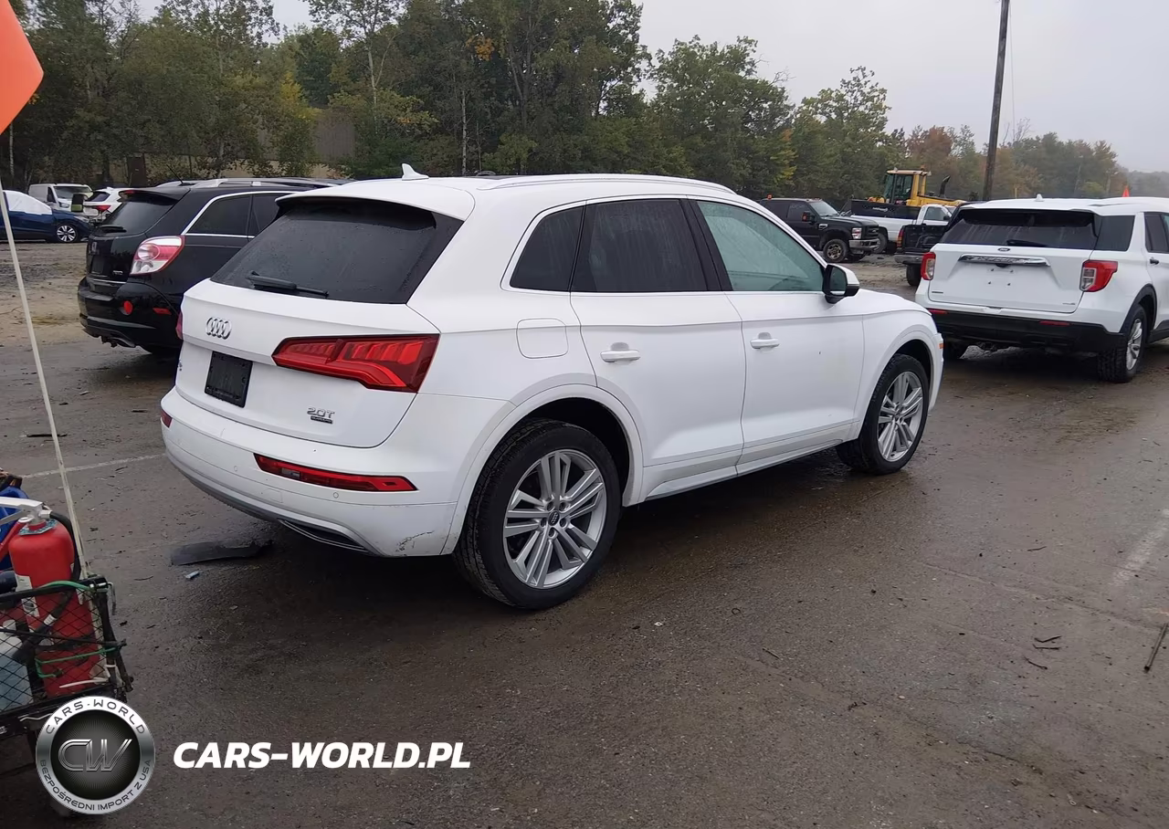 2018 Audi Q5 2.0T Premium-2.0T Tech Premium VIN:WA1BNAFY2J2222276 - 4