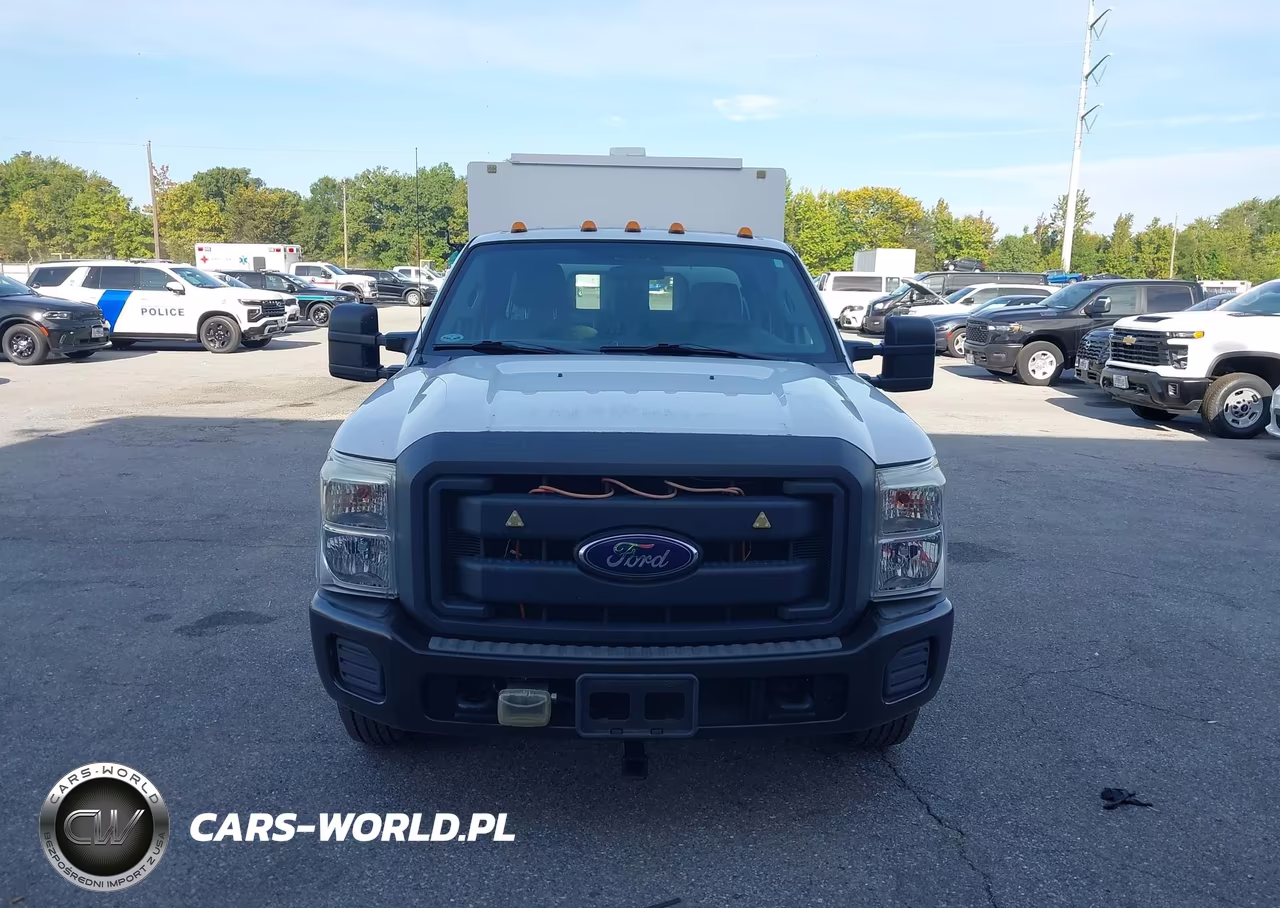 2015 Ford F-350 Chassis Xl VIN:1FD8W3G66FEB83313 - 16