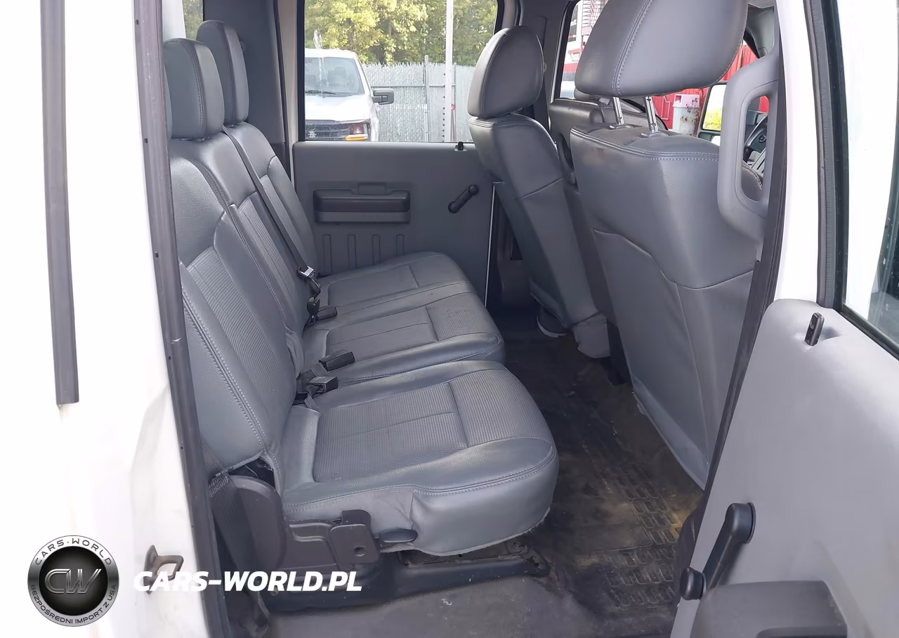 2015 Ford F-350 Chassis Xl VIN:1FD8W3G66FEB83313 - 8