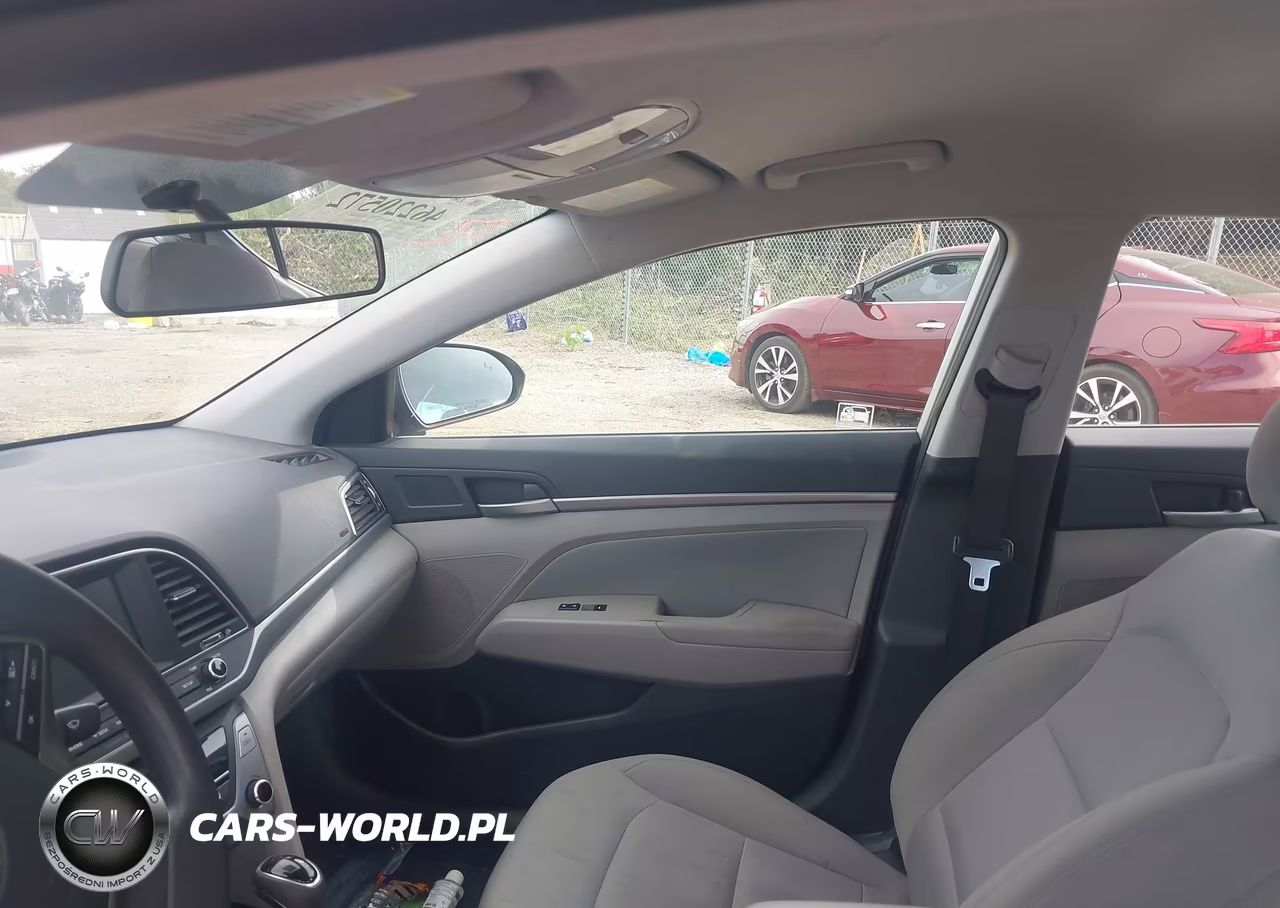 2018 Hyundai Elantra Sel VIN:5NPD84LFXJH238329 - 5