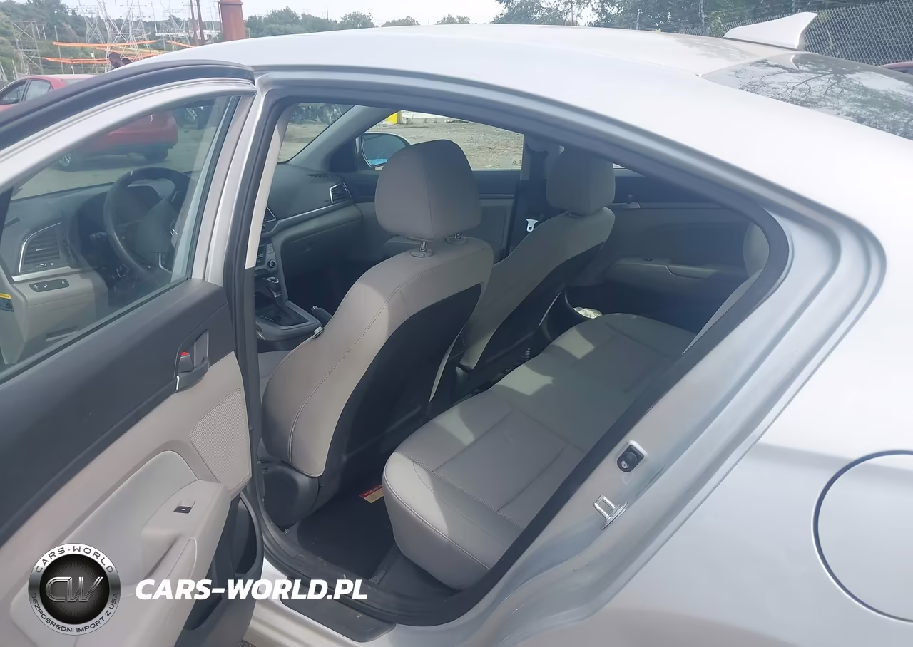 2018 Hyundai Elantra Sel VIN:5NPD84LFXJH238329 - 8
