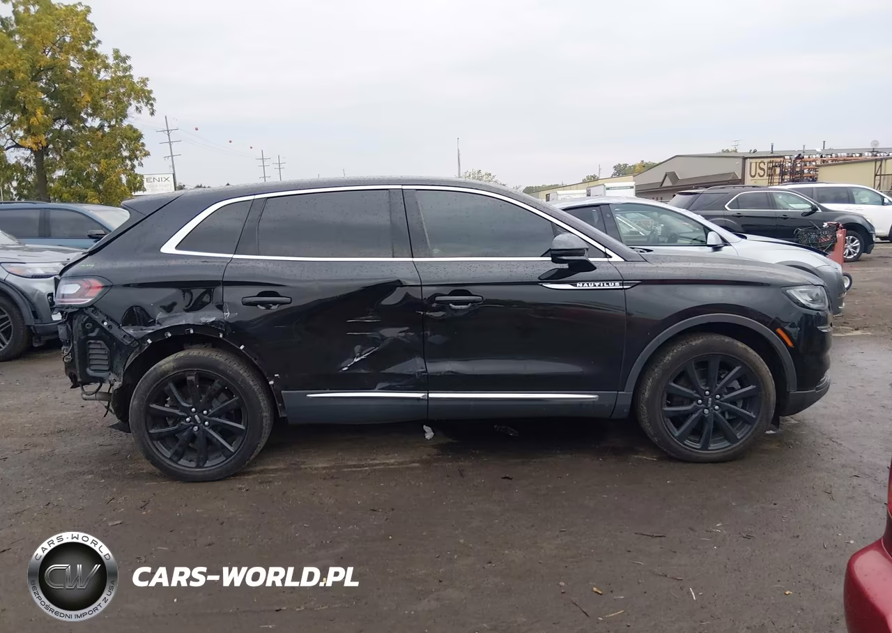 2023 Lincoln Nautilus Reserve VIN:2LMPJ8K94PBL08450 - 13