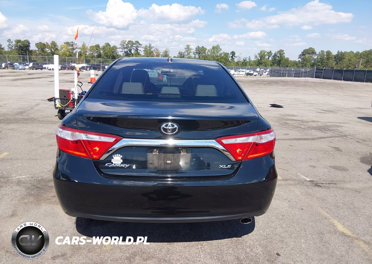 2015 Toyota Camry Xle VIN:4T4BF1FK0FR480503 - 16