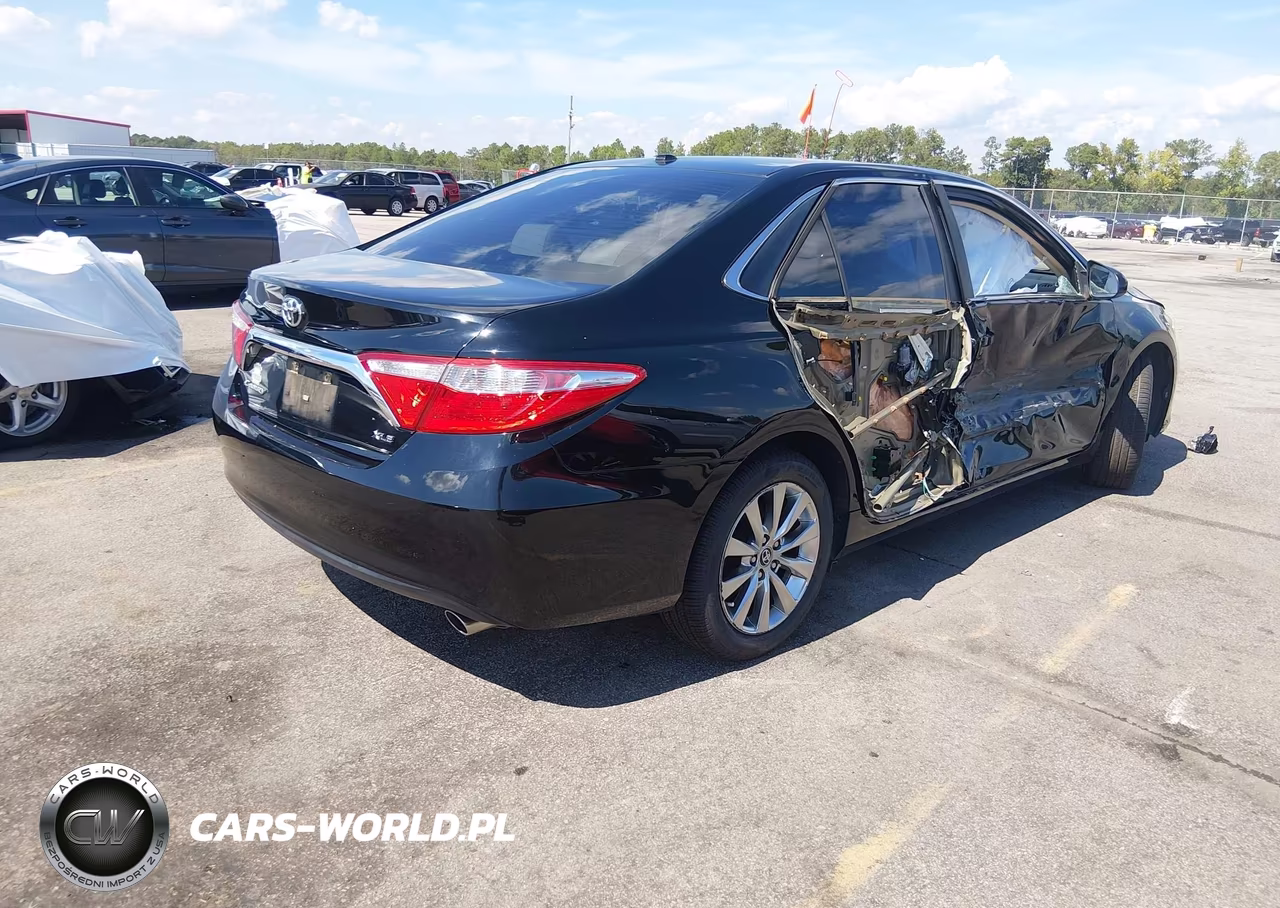 2015 Toyota Camry Xle VIN:4T4BF1FK0FR480503 - 4
