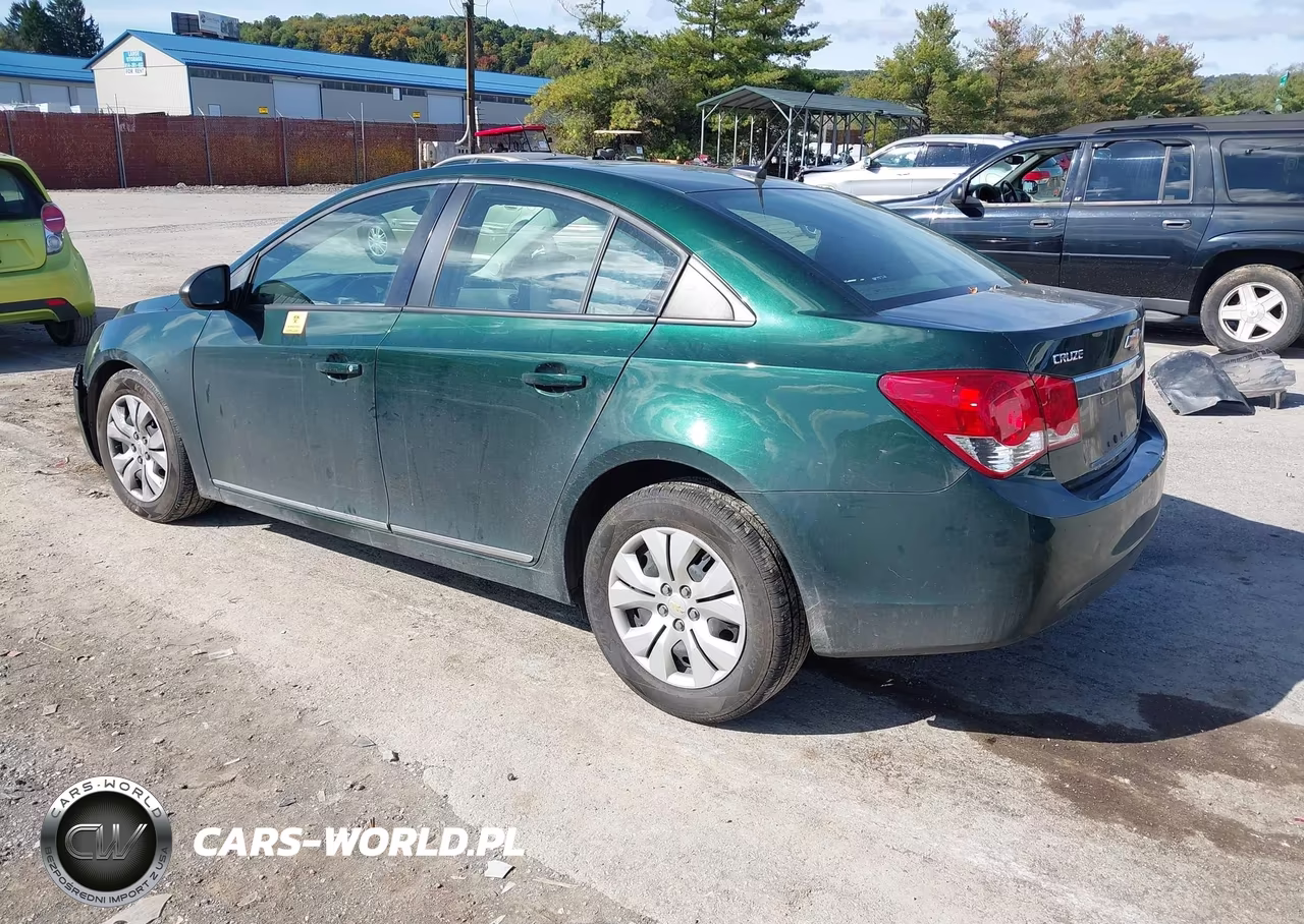 2014 Chevrolet Cruze Ls VIN:1G1PB5SG8E7220588 - 3