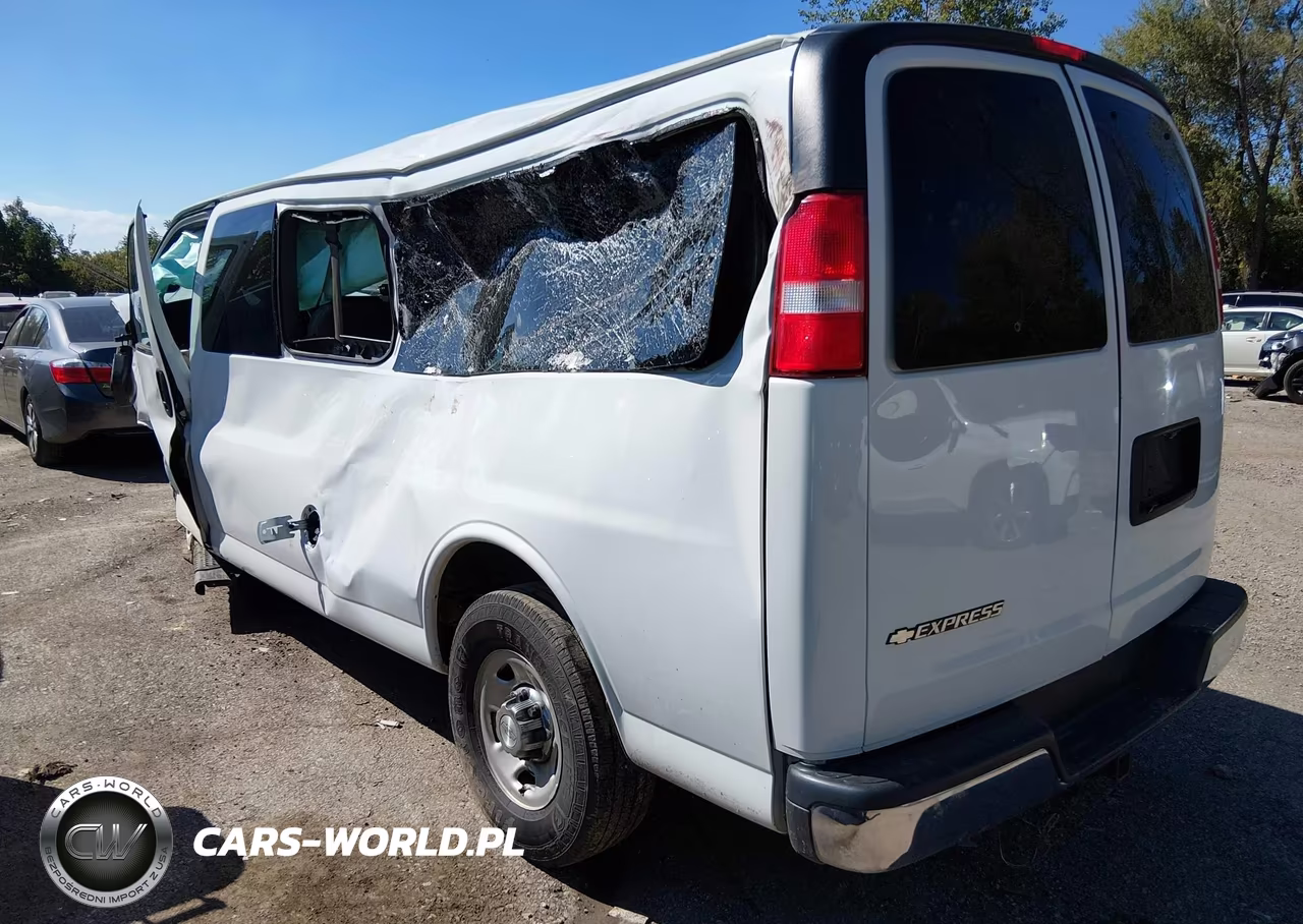 2019 Chevrolet Express 3500 Lt VIN:1GAZGPFG6K1194815 - 3