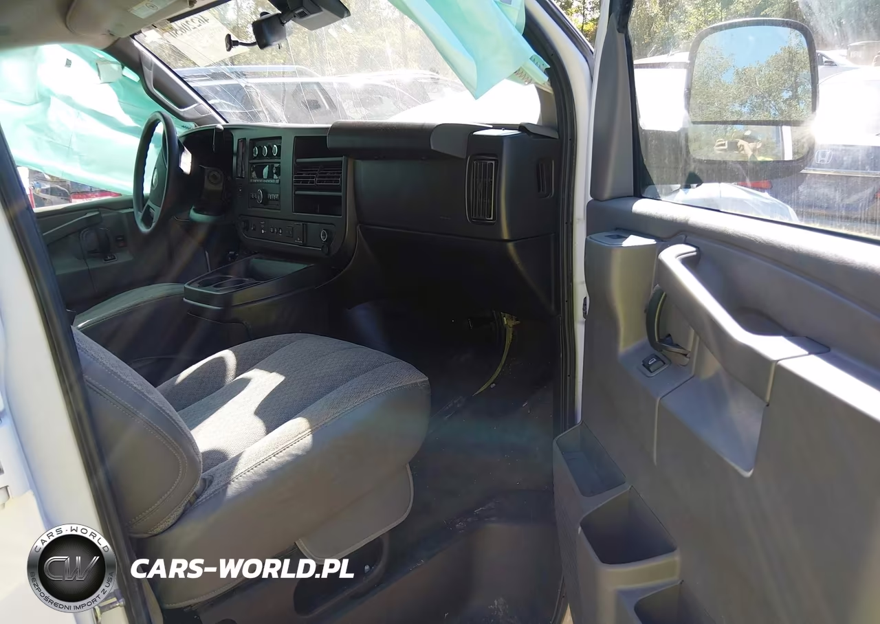 2019 Chevrolet Express 3500 Lt VIN:1GAZGPFG6K1194815 - 5