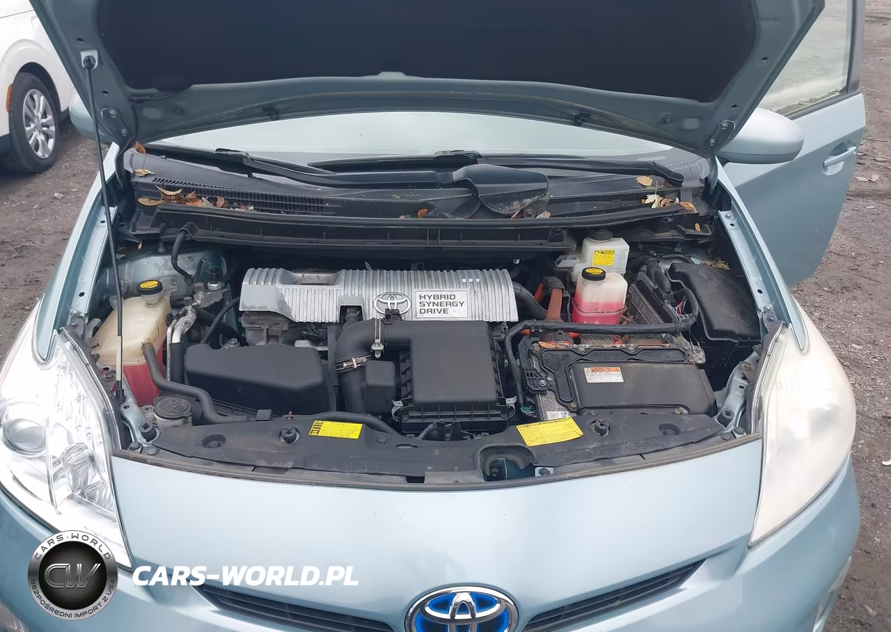 2013 Toyota Prius Two VIN:JTDKN3DU3D1637991 - 10