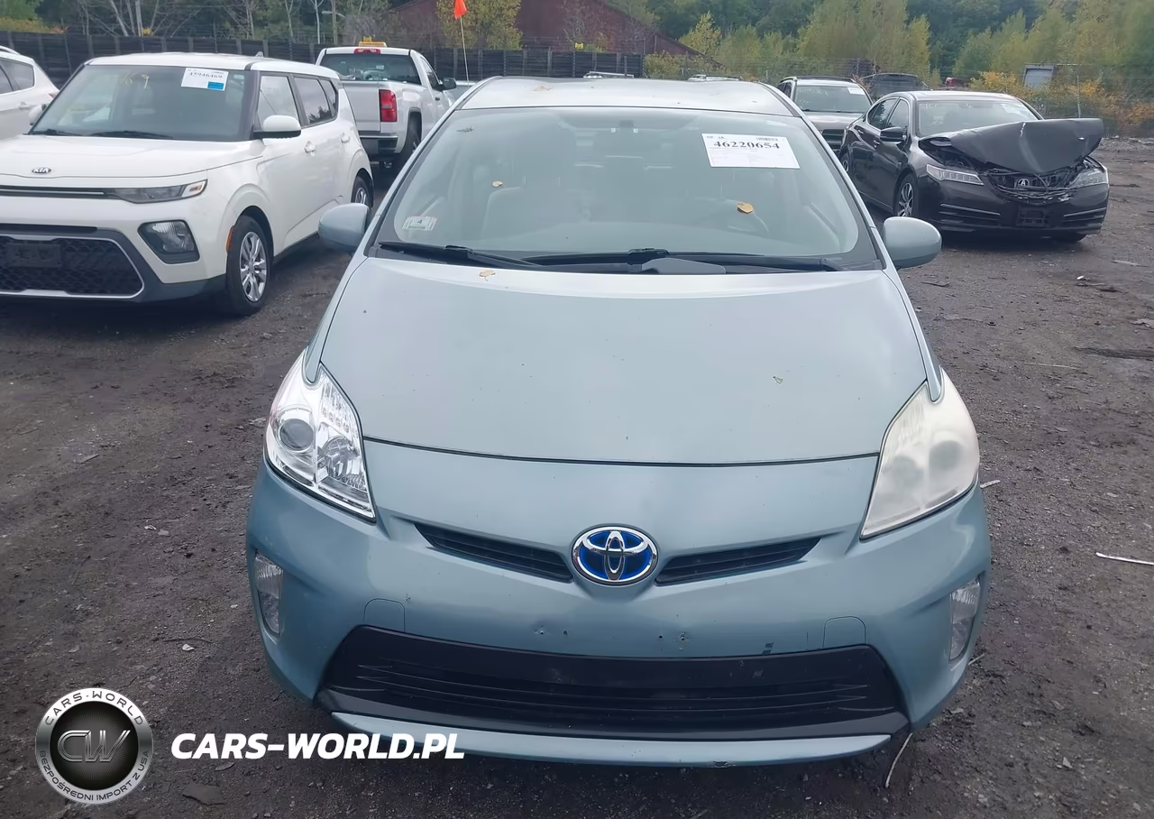 2013 Toyota Prius Two VIN:JTDKN3DU3D1637991 - 12