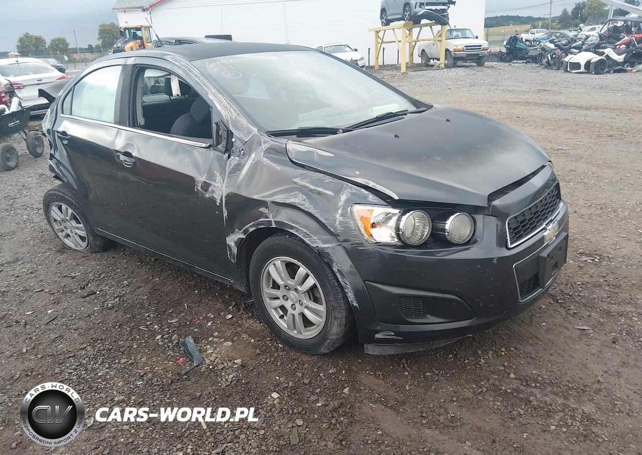 2014 Chevrolet Sonic Lt Auto – zdjęcie 1 z 16
