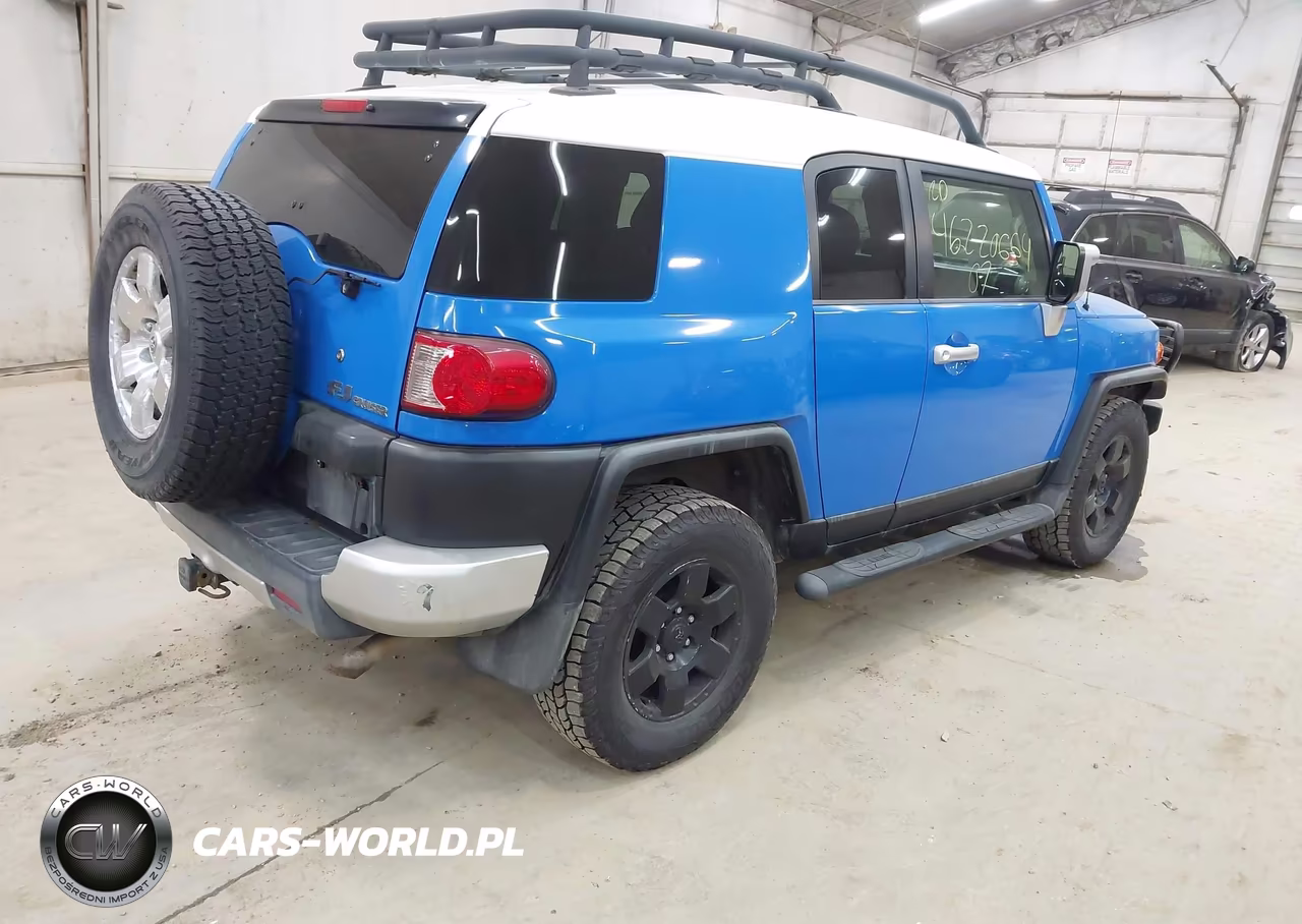 2007 Toyota Fj Cruiser VIN:JTEBU11F170075334 - 4