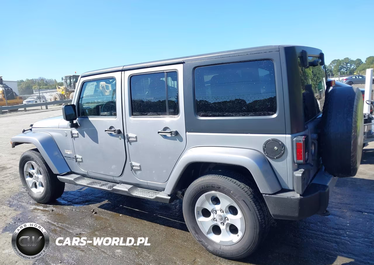 2014 Jeep Wrangler Unlimited Sahara VIN:1C4BJWEG3EL243399 - 14