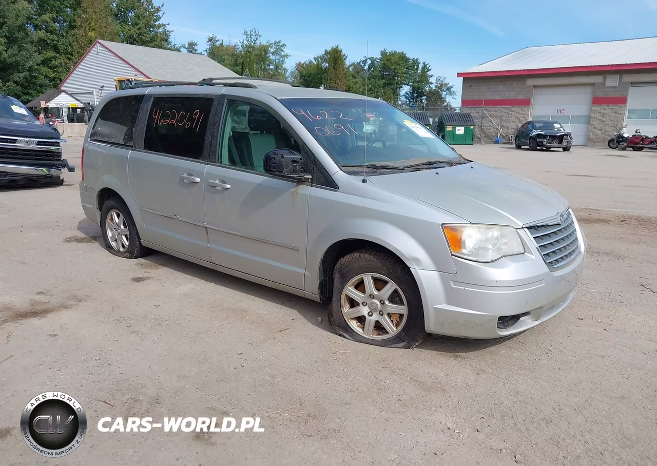 2010 Chrysler Town & Country Touring Plus VIN:2A4RR8DXXAR375124 - 1