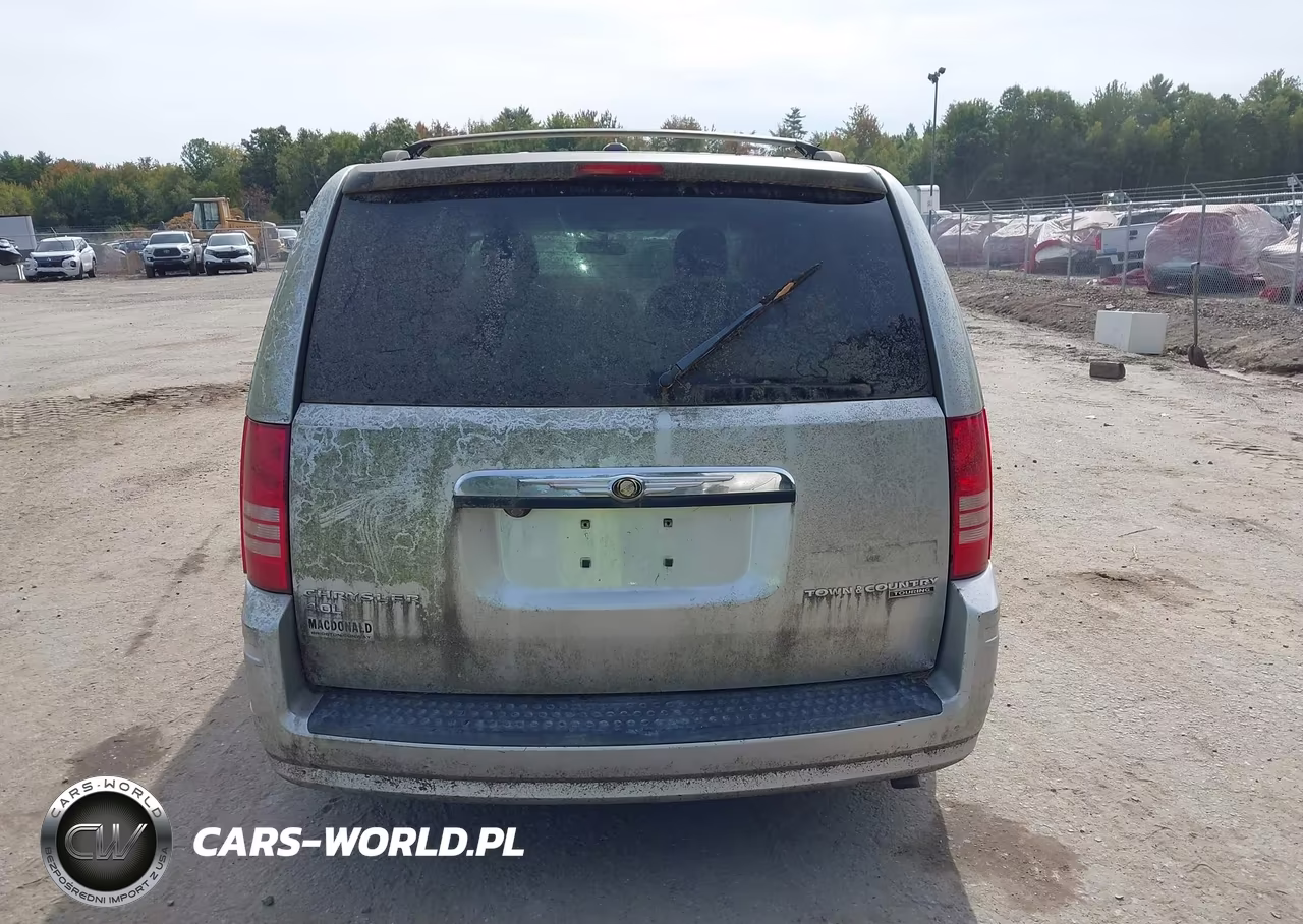 2010 Chrysler Town & Country Touring Plus VIN:2A4RR8DXXAR375124 - 15