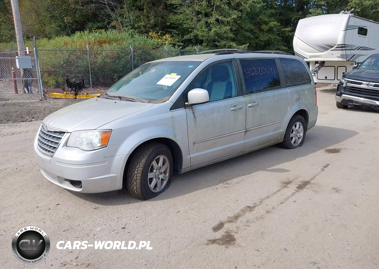 2010 Chrysler Town & Country Touring Plus VIN:2A4RR8DXXAR375124 - 2