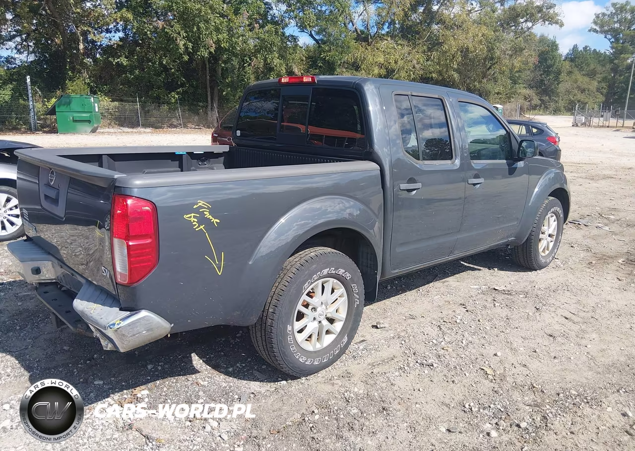 2015 Nissan Frontier Desert Runner-S-Sl-Sv VIN:1N6AD0ER3FN706114 - 4