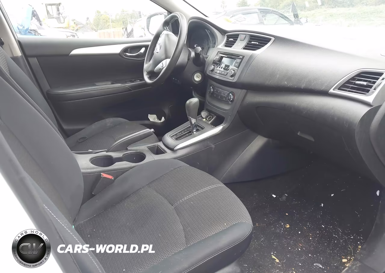 2017 Nissan Sentra S VIN:3N1AB7AP6HY208679 - 5
