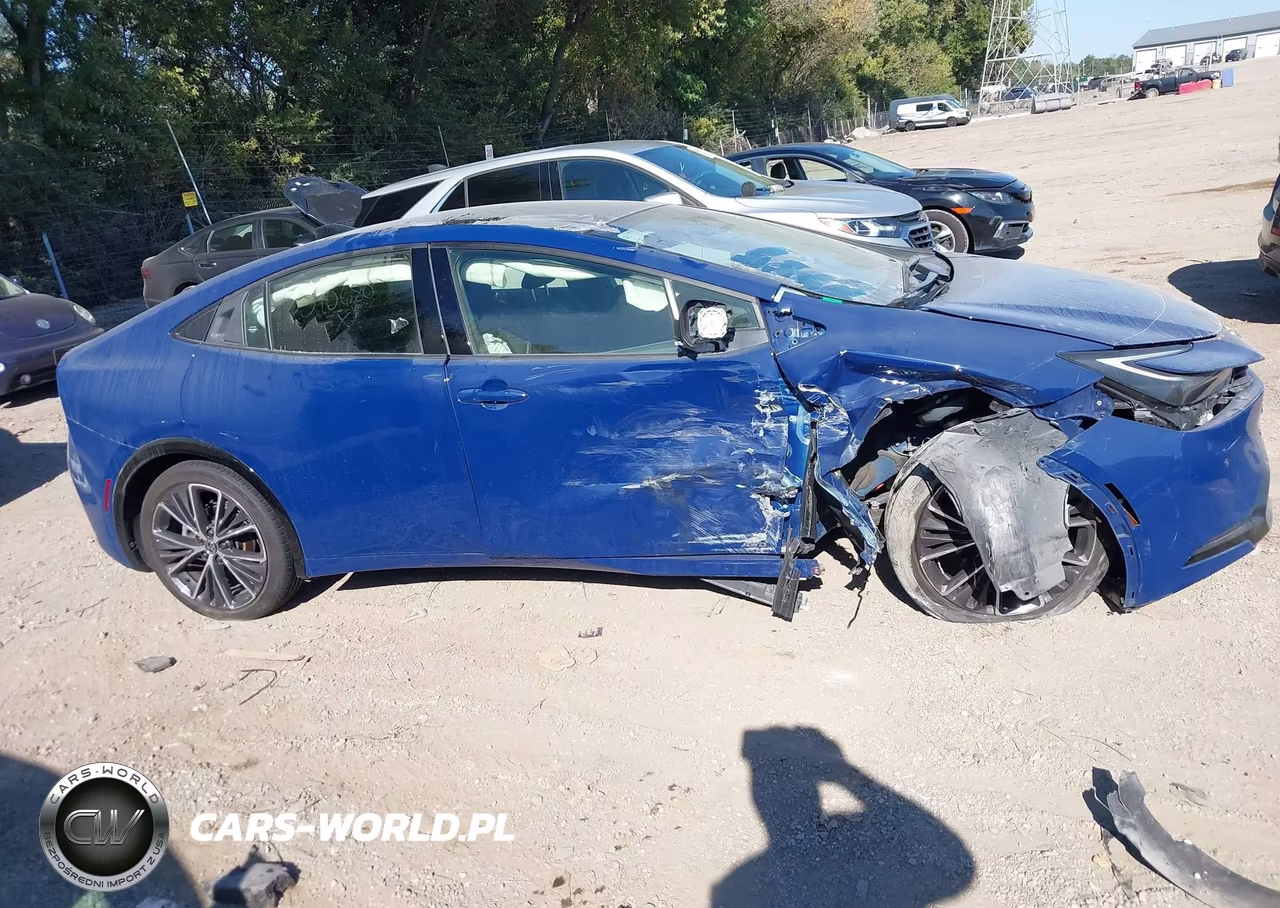 2024 Toyota Prius Xle Awd-E VIN:JTDADABU5R3010680 - 12