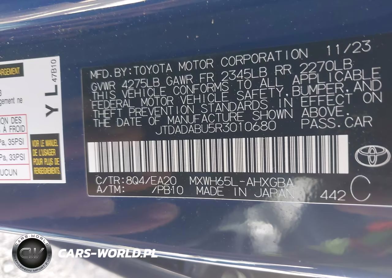 2024 Toyota Prius Xle Awd-E VIN:JTDADABU5R3010680 - 9