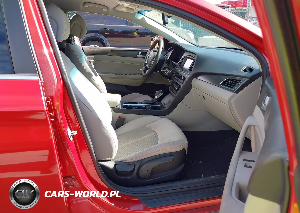 2017 Hyundai Sonata Sport VIN:5NPE34AF3HH480928 - 5