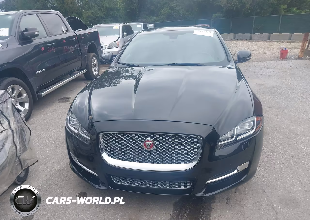 2017 Jaguar Xj Xjl Supercharged VIN:SAJWA2GE5HMW12687 - 13