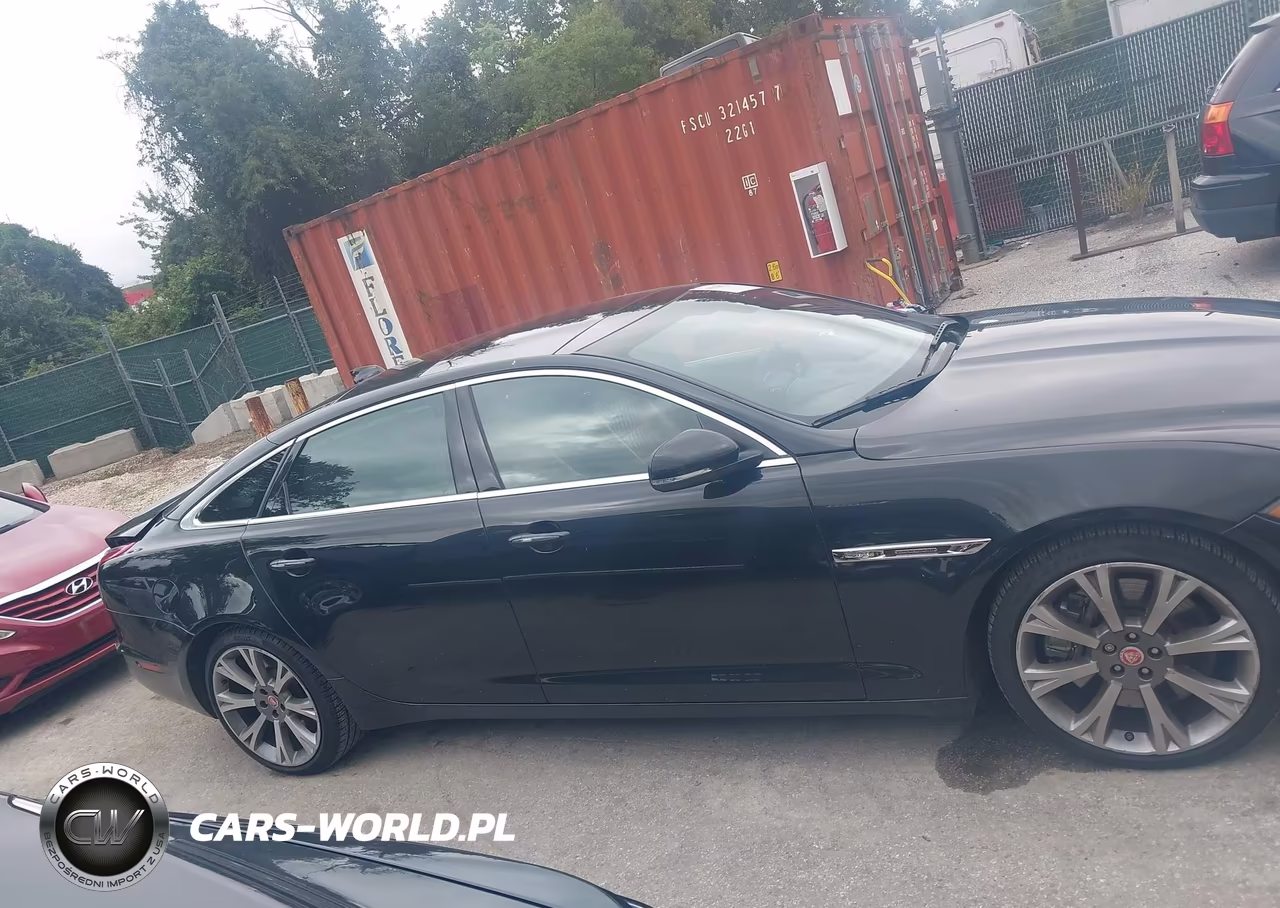 2017 Jaguar Xj Xjl Supercharged VIN:SAJWA2GE5HMW12687 - 14